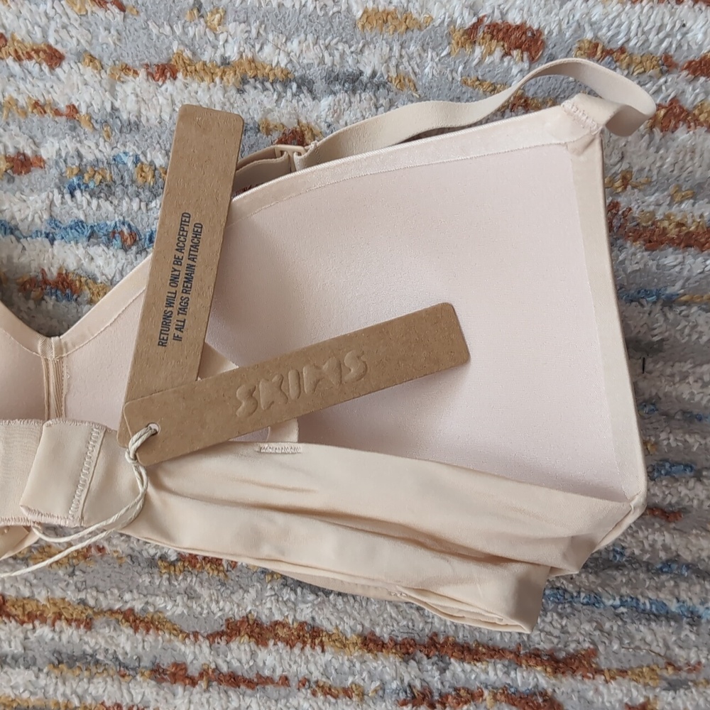 NWT Skims Women's Bra 34C - Picture 6 of 7